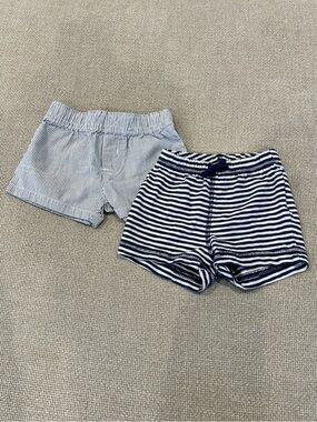Bundle of two (2) baby shorts 100% cotton Size 0-3 months